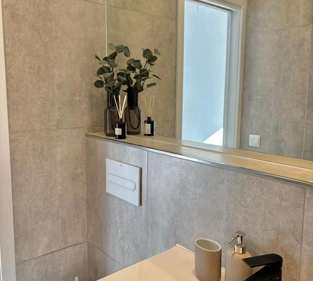 New Apartment With Sea View, Big Terrace & Pools Nerja